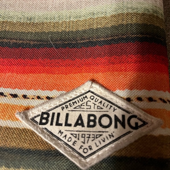 Billabong Good Vibes Serape cross body purse - Picture 5 of 6